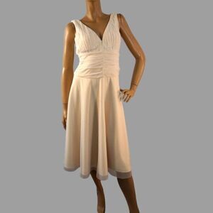 JS Boutique Dress Sz 8 Cream Tulle Satin Cocktail Sleeveless Cummerbund V-Neck